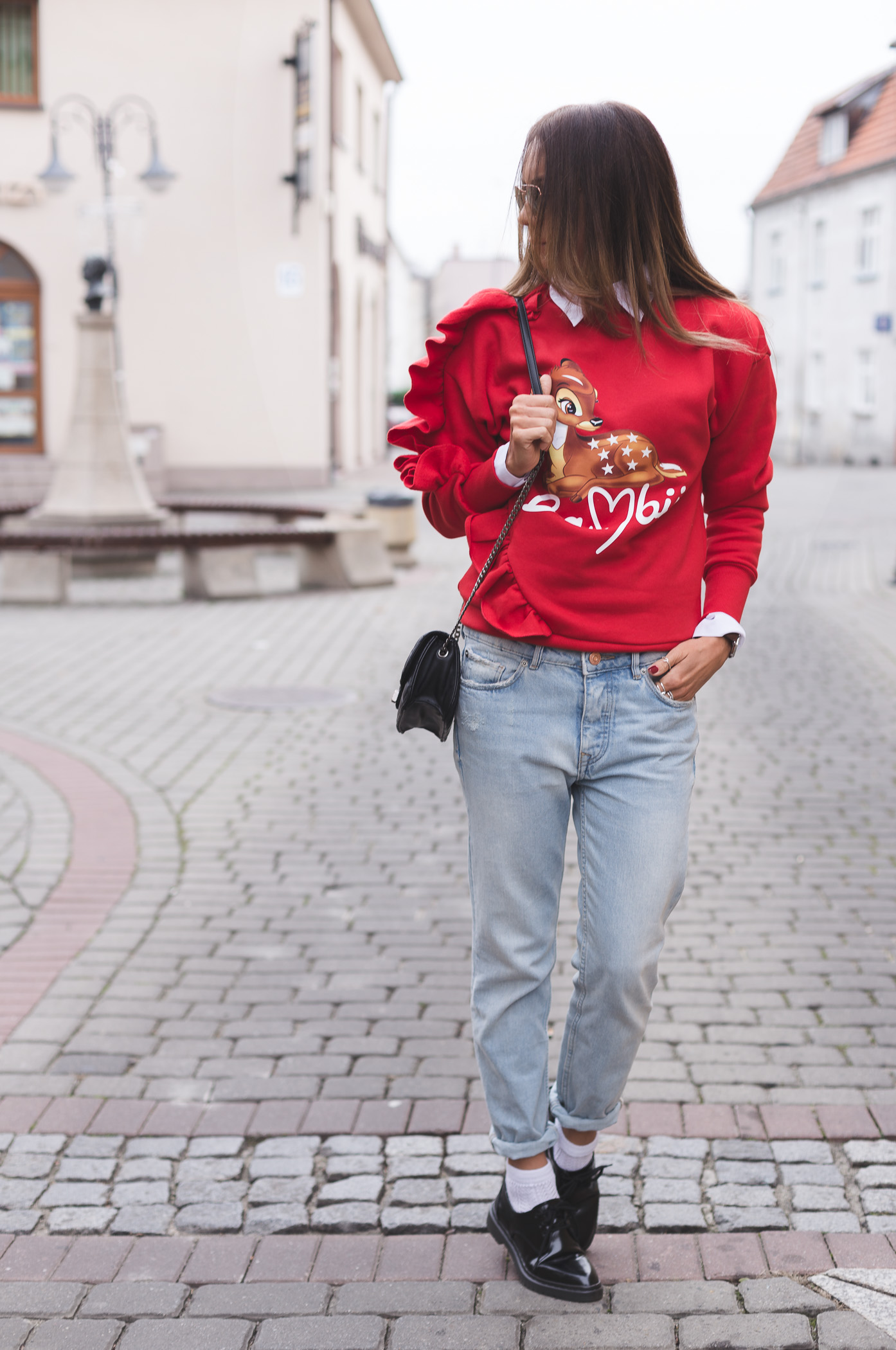 Bluza bambi, spodnie mom jeans, spodnie mango, mom jeans mango,