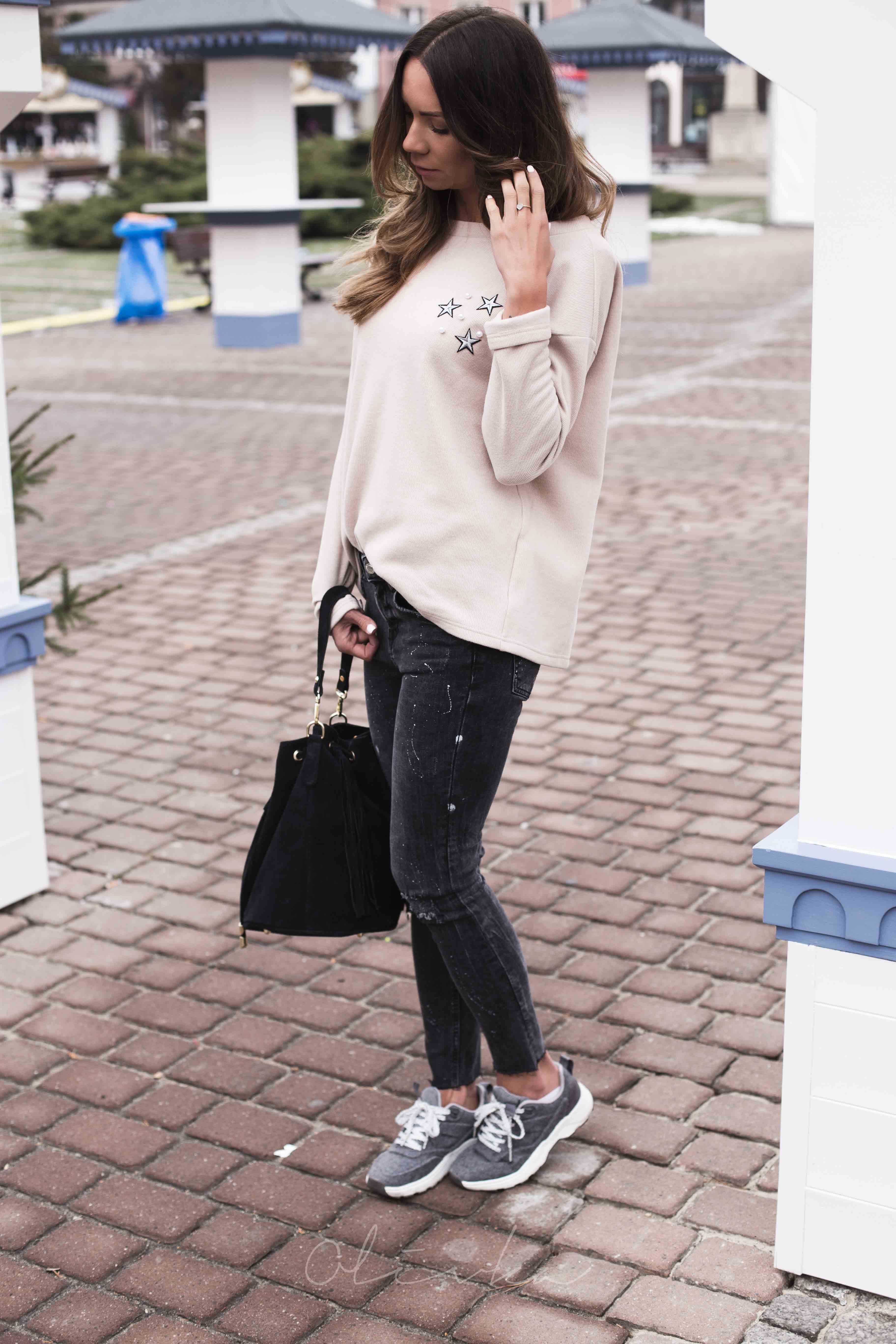 Spodnie zara. dżinsy zara, nakrapiane dżinsy zara, najmodniejsza mama