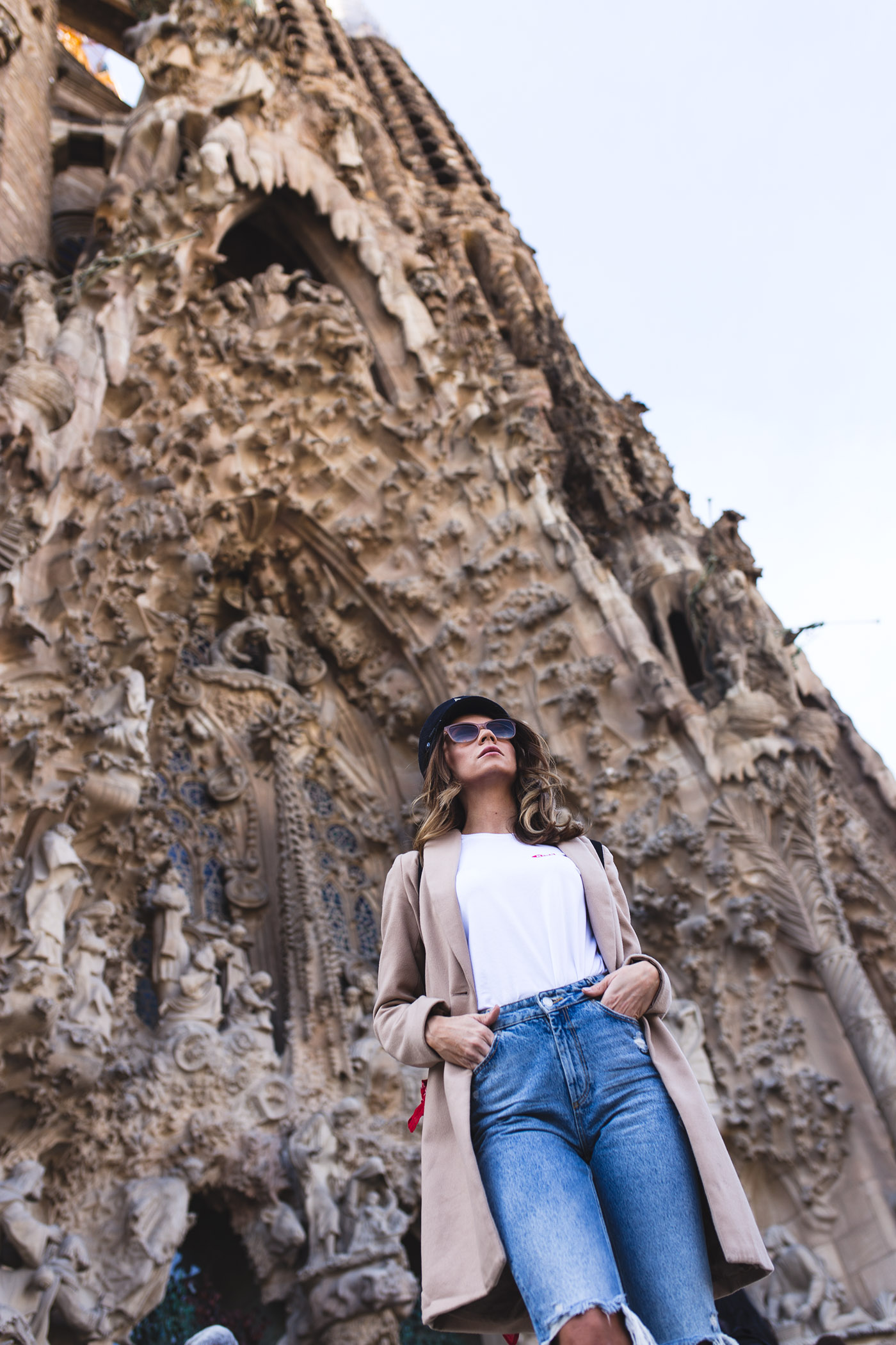 Sagrada Familia, Sagrada Familia Barcelona, plny lala, czapka Gigi Hadid, Olivka Blog, Barcelona
