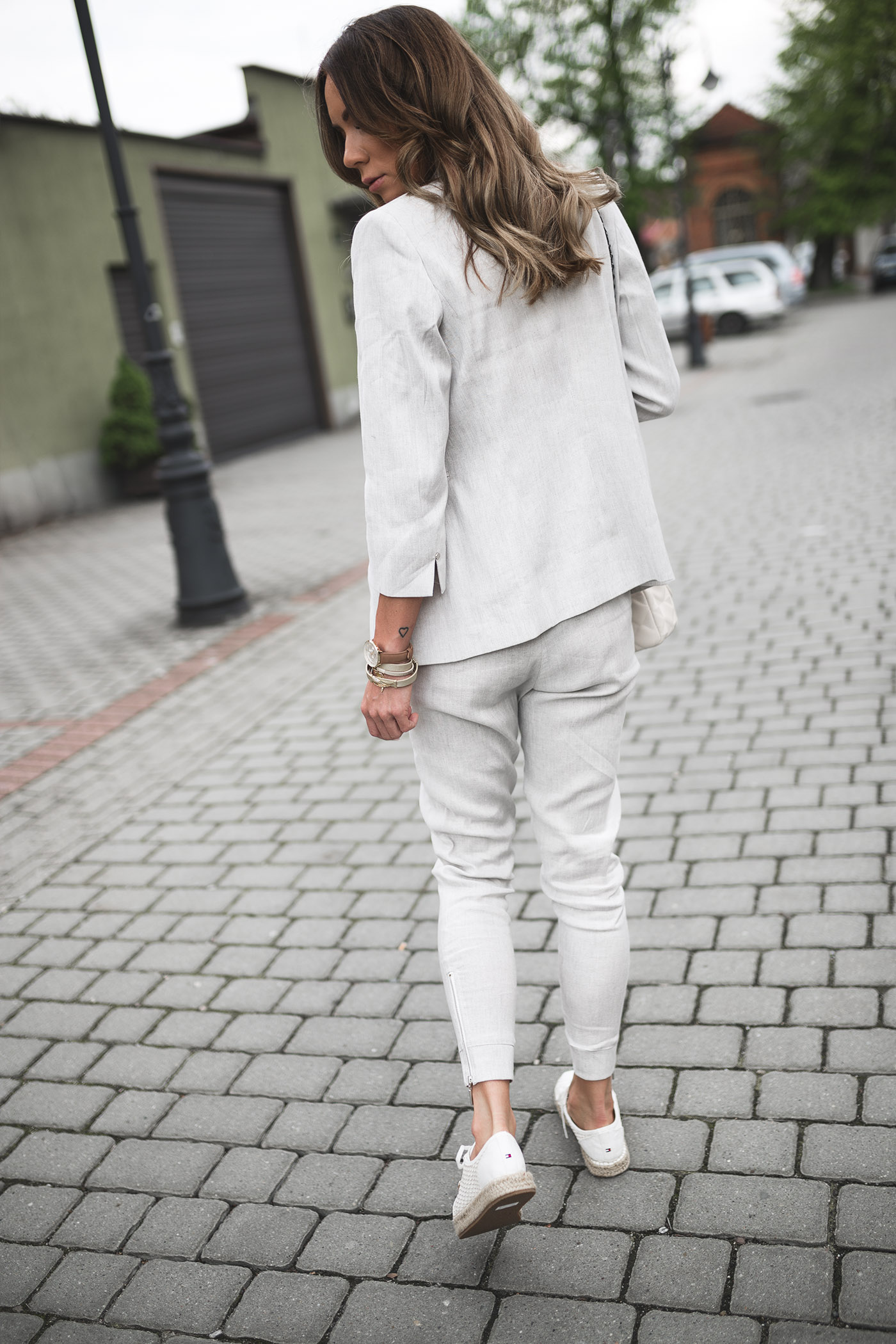 Marynarka Cocho, spodnie cocho, espadryle Tommy Hilfiger