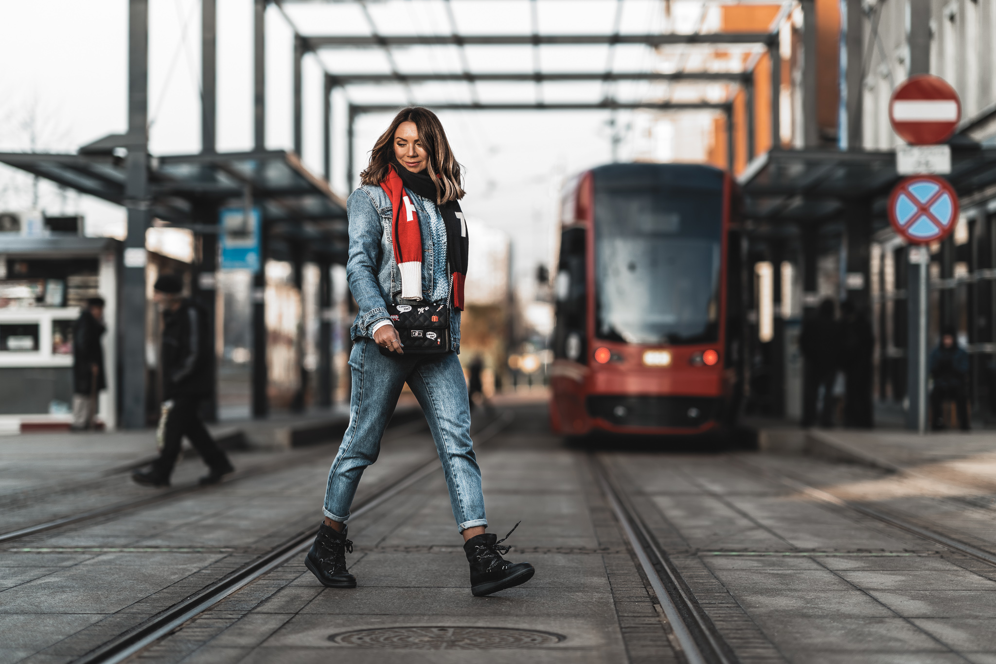 Buty śniegowce Tommy Hilfiger, Katowice, Sweter h&m, olivkablog, olivka blog, modna mama