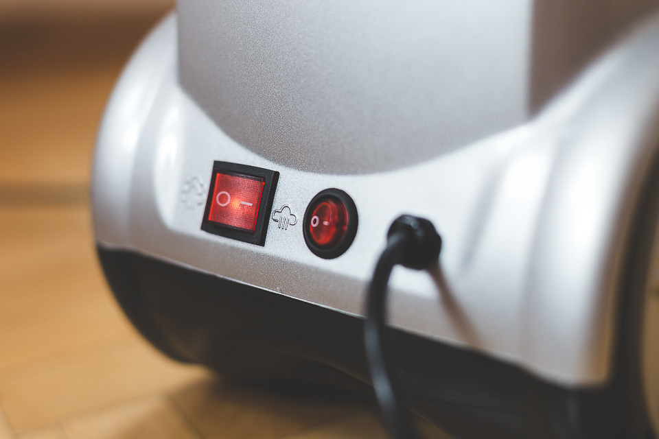 Wyłącznik urządzenia do prasowania parą