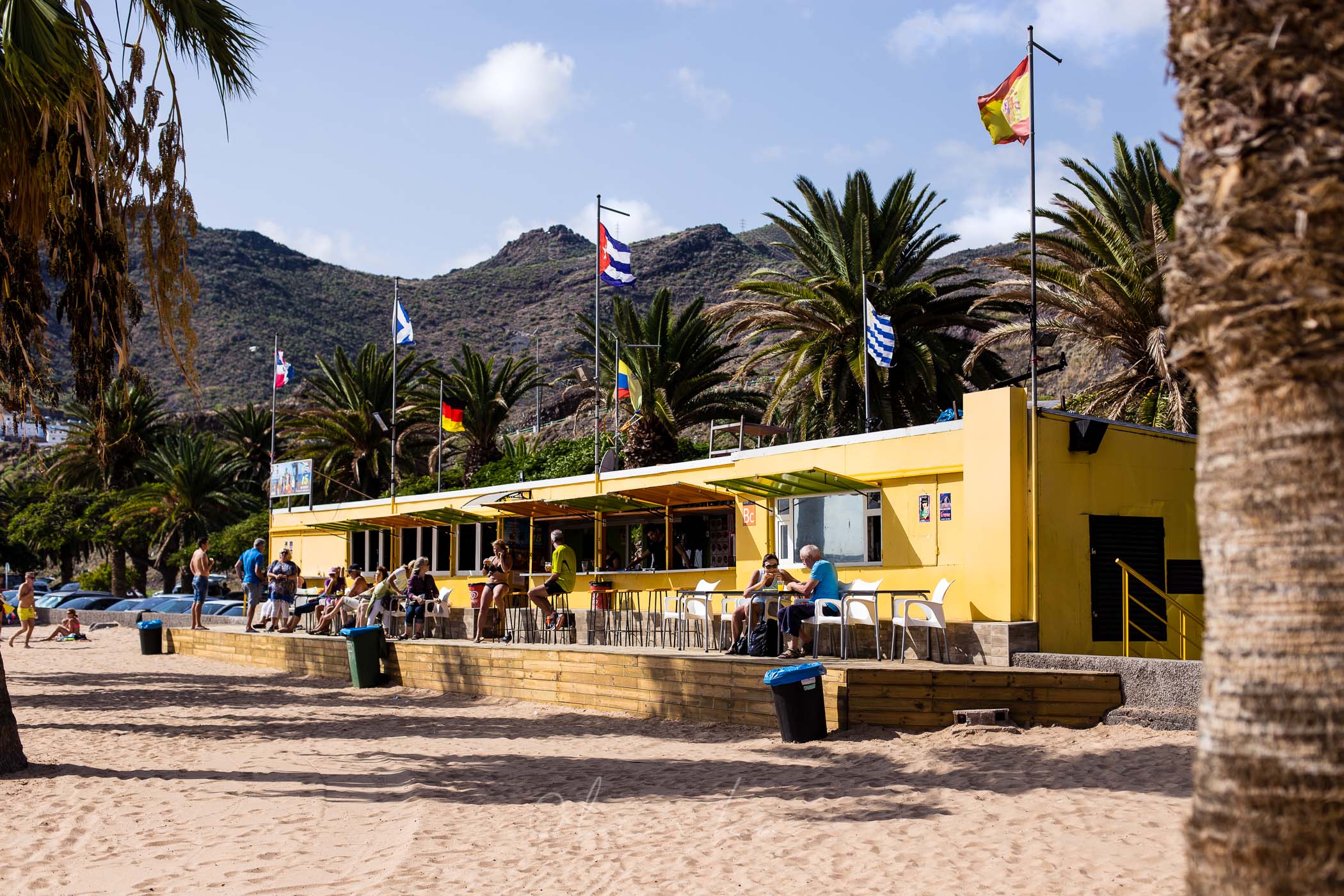 Bar przy plaży Las Teresitas