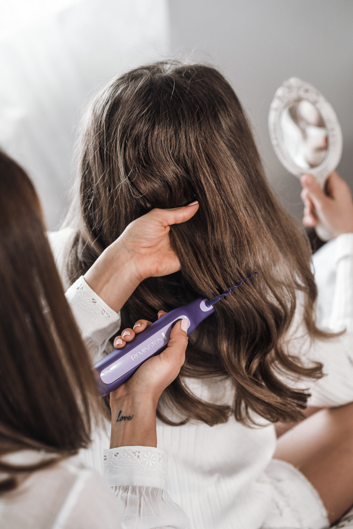 Włosy rozczesane szczotką Remington Tangled 2