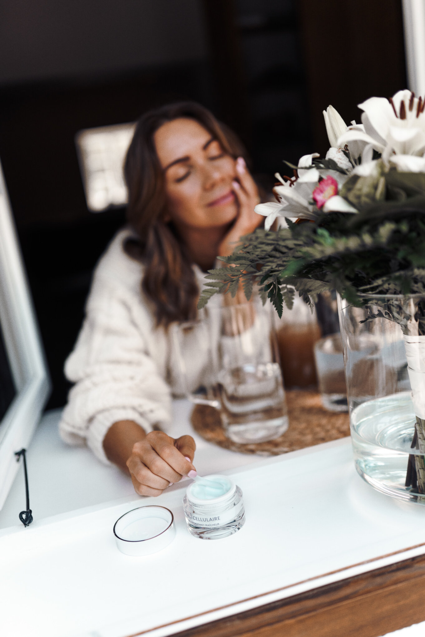 Nawilżający krem do twarzy marki Esthederm 