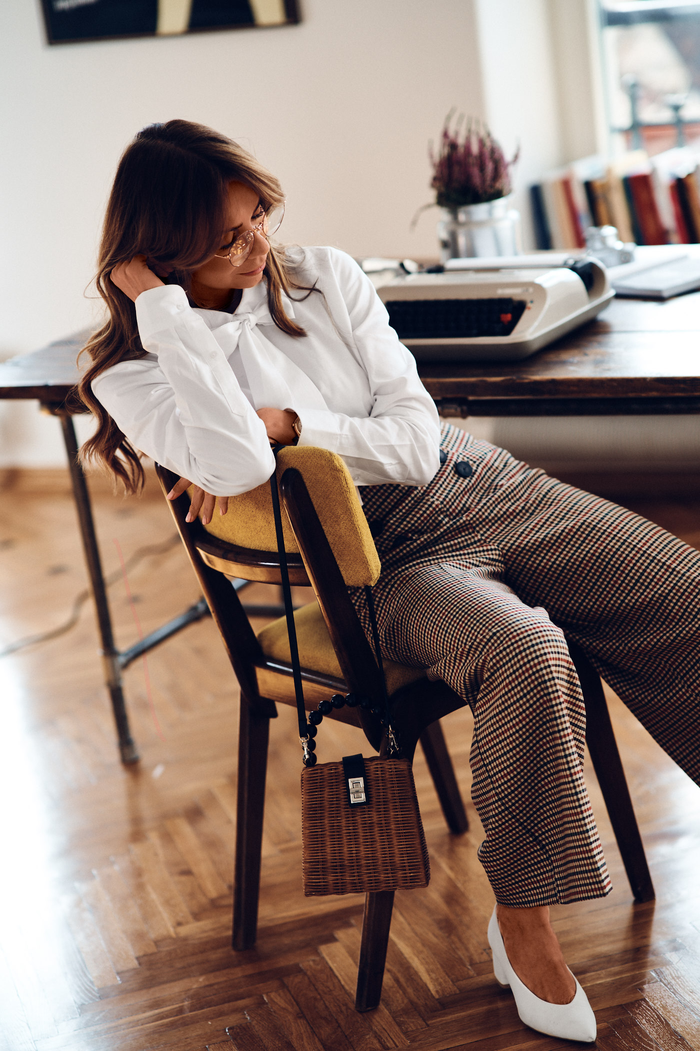 koszula wólczanka, biała klasyczna koszula, koszule białe dla kobiet