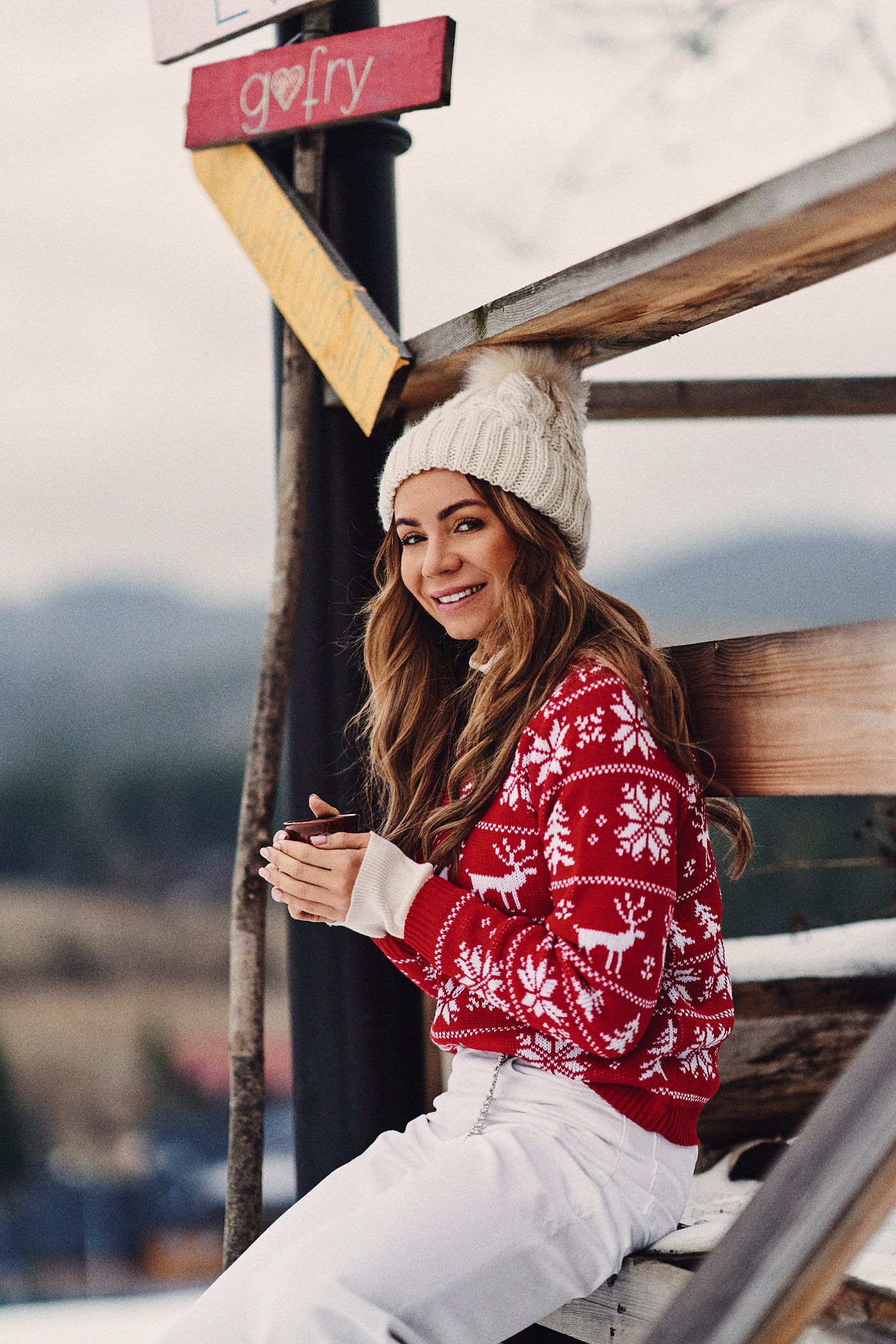 Świąteczny sweter, sweter Mosquito, zima w górach, Istebna, 